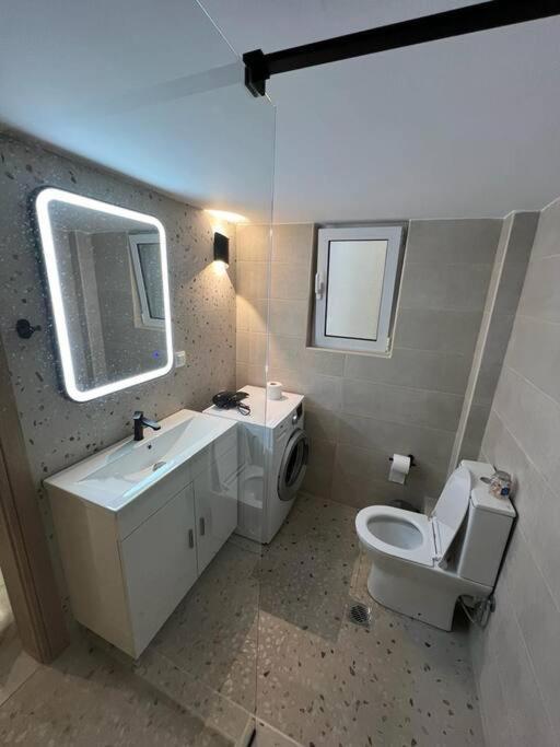Cozy New Apartment Nearby Metro เอเธนส์ ภายนอก รูปภาพ